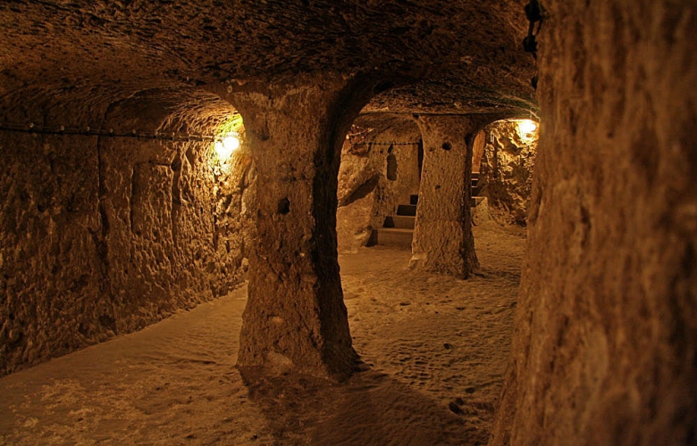 Underground city of Derinkuyu. Kapadokya, Turkey.